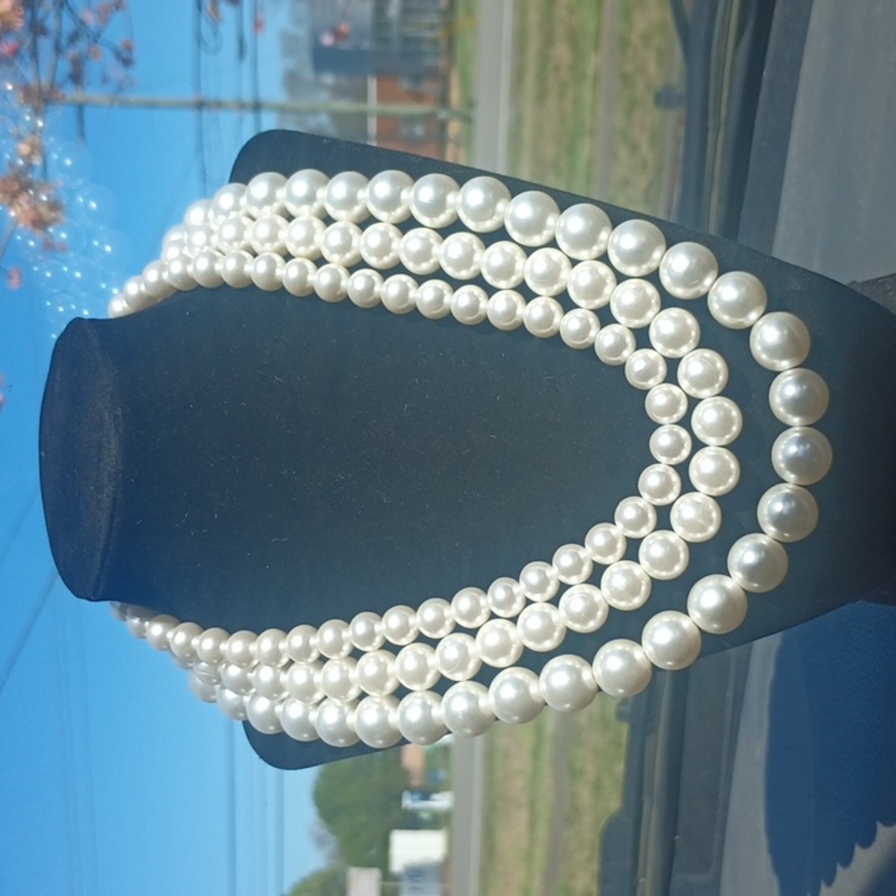 Vintage Faux Pearl Necklace